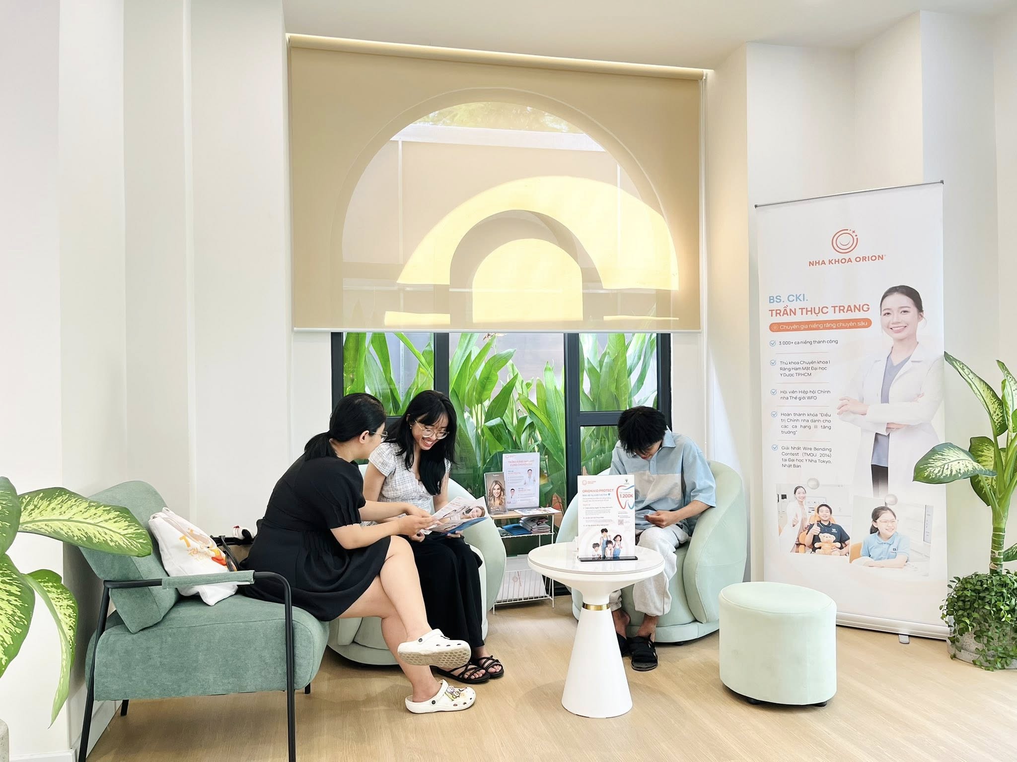 Kh&aacute;ch h&agrave;ng tham gia Ng&agrave;y Hội Niềng Răng - Trạm Xem Trước Nụ Cười tại Nha Khoa Orion